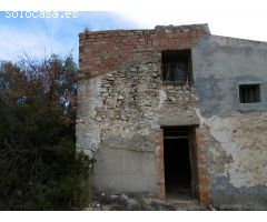 MASIA PARA REFORMAR CON TERRENO Y ACCESO POR CAMINO ASFALTADO