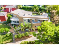 Impresionante Chalet para entrar a vivir en la Urb. Las Palmas de Benicasim