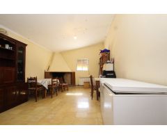 VENTA DE CASA EN ALERA, 4 HABITACIONES, SALÓN, COCINA Y BAÑO, PATIO Y COCINA CAMPERA