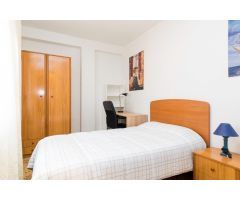 HABITACIÓN 4 - VIVIENDA DE 4 DORMITORIOS EN VILLANUEVA DE GALLEGO