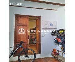 Casa de Pueblo en Venta en Pinet, Valencia