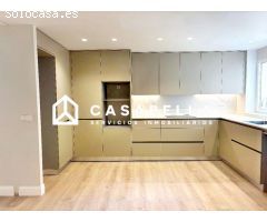 Piso en Venta en Valencia de las Torres, Valencia