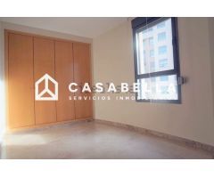 Piso en Venta en Valencia de las Torres, Valencia