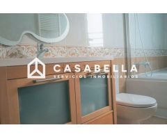Piso en Venta en Valencia de las Torres, Valencia
