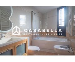 Piso en Venta en Valencia de las Torres, Valencia