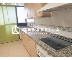 Piso en Venta en Valencia de las Torres, Valencia