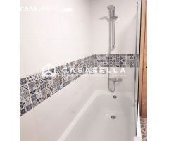 Piso en Venta en Valencia de las Torres, Valencia