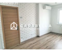 Piso en Venta en Valencia de las Torres, Valencia