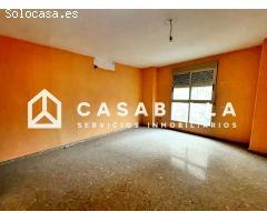 Piso en Venta en Valencia de las Torres, Valencia