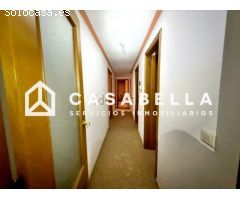 Piso en Venta en Valencia de las Torres, Valencia