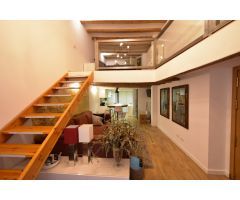 Local-estudio en venta en Raval ¡¡ SIN CEDULA DE HABITABILIDAD !!