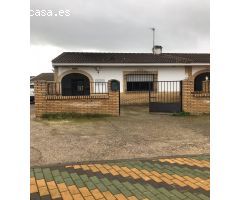 BONITO  CHALET CON PARCELA EN VILLARUBIA DE CÓRDOBA