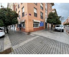 LOCAL COMERCIAL CON LICENCIA, EN ESQUINA DE CALLE  TERESA DE CALCUTA