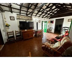 Chalet en Venta en La Carlota, Córdoba