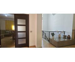 Impresionante Chalet en Urbanización Encinares de Alcolea con Piscina y Amplias Estancias