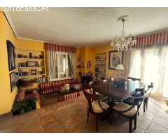 PARCELA DE 3000 M2 SEGREGABLE EN TRES CON DOS CHALETS