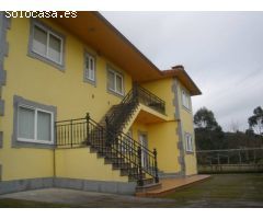 AMPLIA VIVIENDA EN VENTA, CON EXTERIOR.