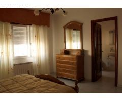 AMPLIA VIVIENDA EN VENTA, CON EXTERIOR.