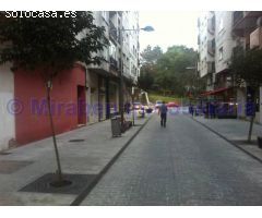 BAJO COMERCIAL EN CALLE PEATONAL 150M2