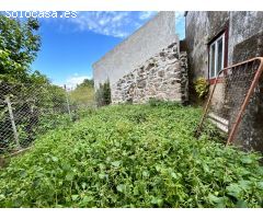 SE VENDE CASA PARA REFORMAR CON UN PEQUEÑO TERRENO A UN PASO DE LA PLAYA