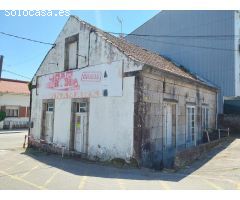 CASA PARA REFORMAR A UN PASO DEL CENTRO DE RIBEIRA