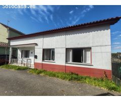 CASA DE PLANTA BAJA DE 3 HABITACIONES EN BOIRO CON JARDIN