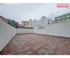 PISO EN EL CENTRO DE BOIRO DE 3 HABITACIONES
