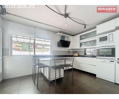 PISO EN EL CENTRO DE BOIRO DE 3 HABITACIONES