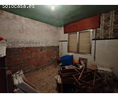 CASA EN VENTA PARA REFORMAR EN LAMPON