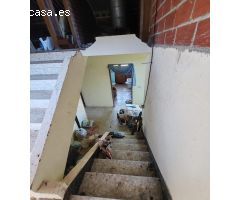 CASA EN VENTA PARA REFORMAR EN LAMPON