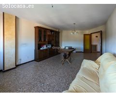 EXCELENTE PISO DE 4 HABITACIONES EN ALMENAR CON PLAZA DE PARQUING Y TRASTERO