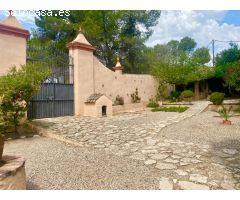Exclusiva finca con masía, hotel, bodegas y 83 ha de terreno en el Priorat