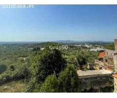 Se vende Hotel-Restaurante en un  pueblo cercano a La Sénia.