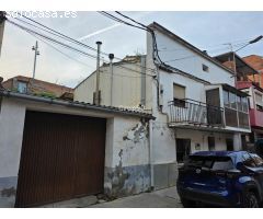 ¡Descubre esta casa de 3 plantas en el centro de Rosselló!