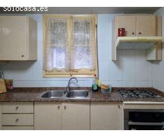 ¡Descubre esta casa de 3 plantas en el centro de Rosselló!