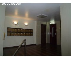 ¡Alquila tu Local Comercial en la Mejor Ubicación de Cervera!