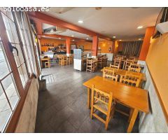 SANT CELONI (1ª LINIA C-35): EDIFICIO DESTINADO A BAR-RESTAURANTE Y HOSTAL CON 10 DORMITORIOS
