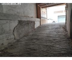 SANT CELONI (CENTRO): PLAZA DE APARCAMIENTO CERCANO ESCUELA AVET ROIG