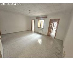 SANT CELONI (CENTRO): PISO CON AMPLIAS TERRRAZAS EN PLENA ZONA PEATONAL ENTRE IGLESIA I PL.VILA