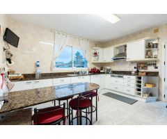 Duplex a cuatro vientos con una gran terraza en el centro de la población