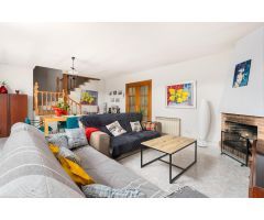 Duplex a cuatro vientos con una gran terraza en el centro de la población