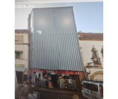 SANT CELONI (CENTRE-ZONA VIANANTS): GRAN EDIFICIO DE ALQUILER IDEAL ESCULA, CENTRO MÉDICO...