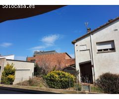 Casa con terreno en el centro de Vilobí dOnyar