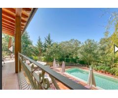 Magnífica y amplia casa con piscina en Sils - Vallcanera Park