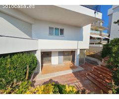 Amplio local comercial, en el Paseo marítimo de LEscala