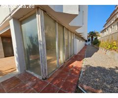 Amplio local comercial, en el Paseo marítimo de LEscala