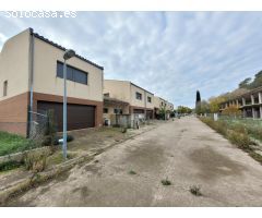 Conjunto urbanístico de 21 viviendas adosadas