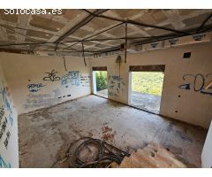 Casa en construcción. Obra parada