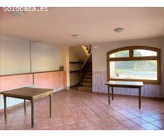 Casa con terreno en Venta en Les Planes dHostoles, Girona