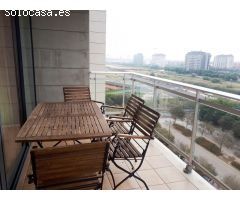 Vivienda luminosa, con terraza y bonitas vistas!!